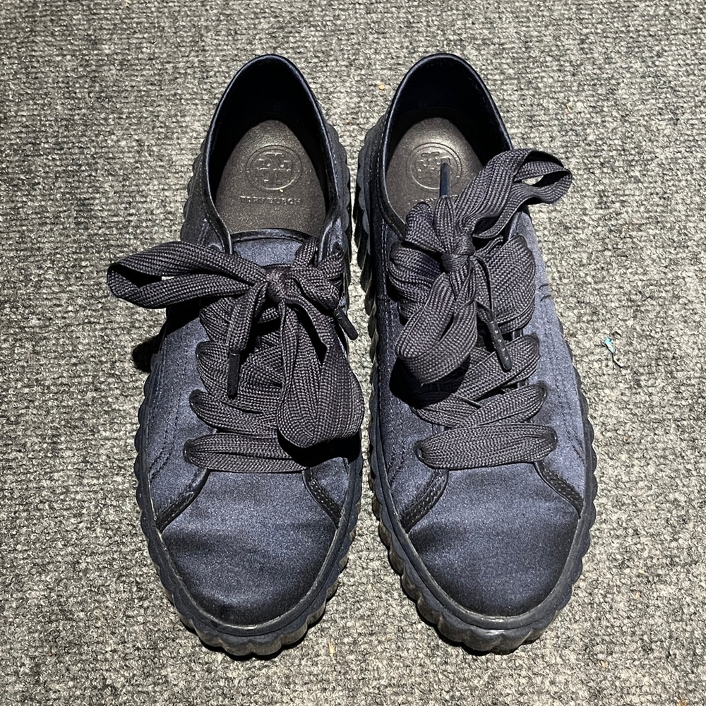 tory burch size 6.5 navy platform sneakers